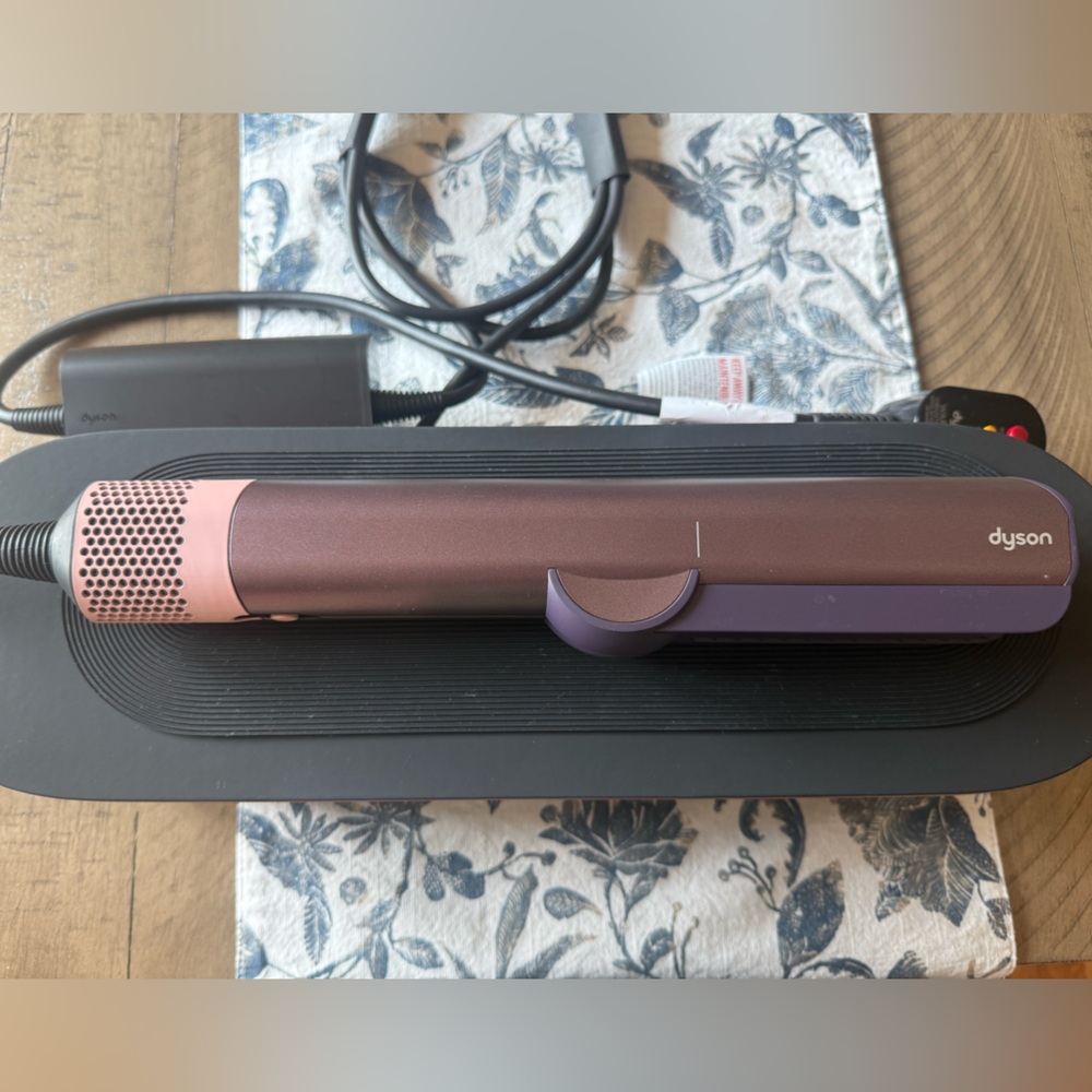 Dyson Airstrait Straightener (Jasper Plum)